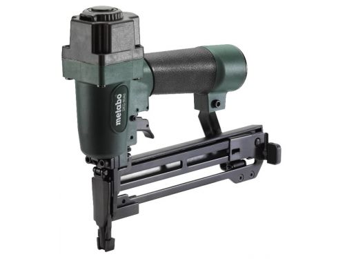 DKG 90/40 Пневматска хефталица     